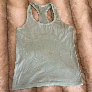 Lululemon swiftly tank